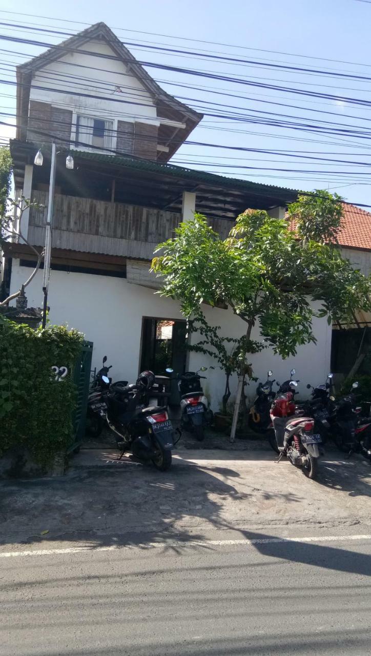 Canggu Fun Beach Surf Hostel Exterior foto